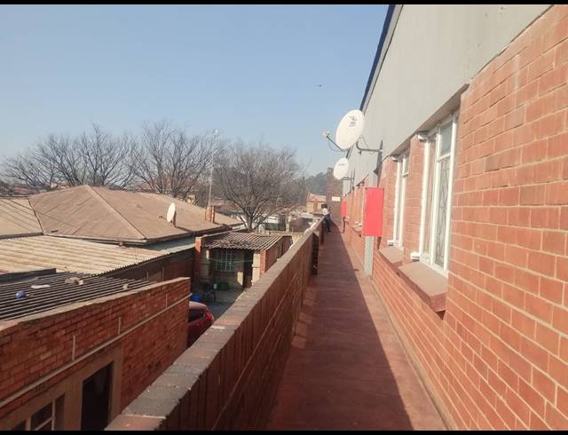 16 BEDROOM APARTMENT BLOCK FOR SALE IN VEREENIGING CENTRAL